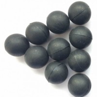 Rubber balls for traumatic weapons